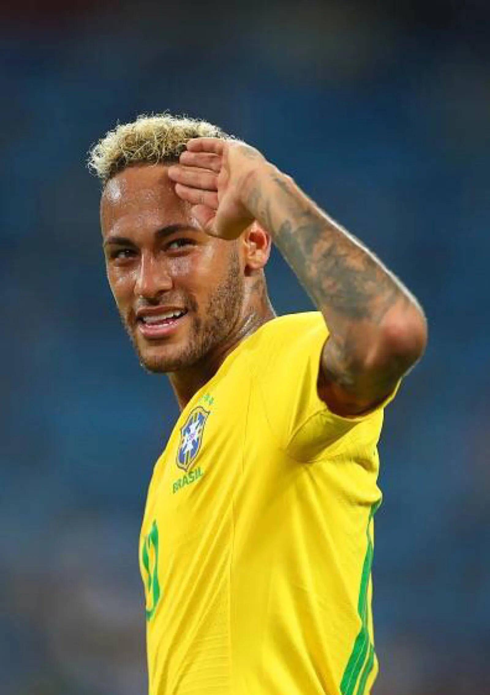 迷的助威下 迷的助威下