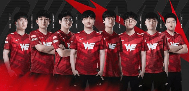 首场比赛中 首场比赛中