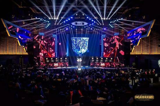 鱼儿掠过脚 鱼儿掠过脚