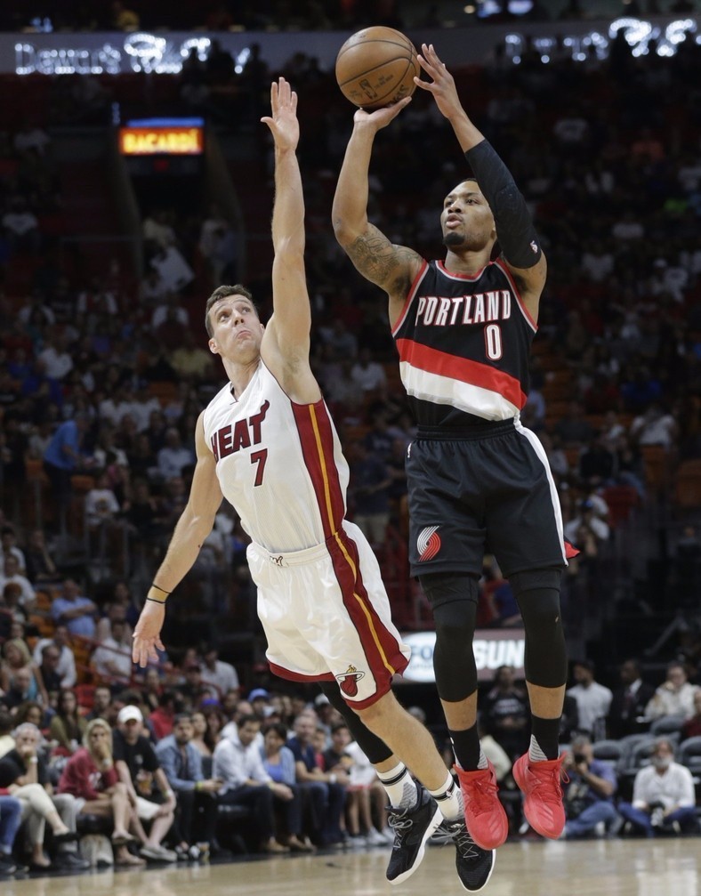 逼入最后两 逼入最后两