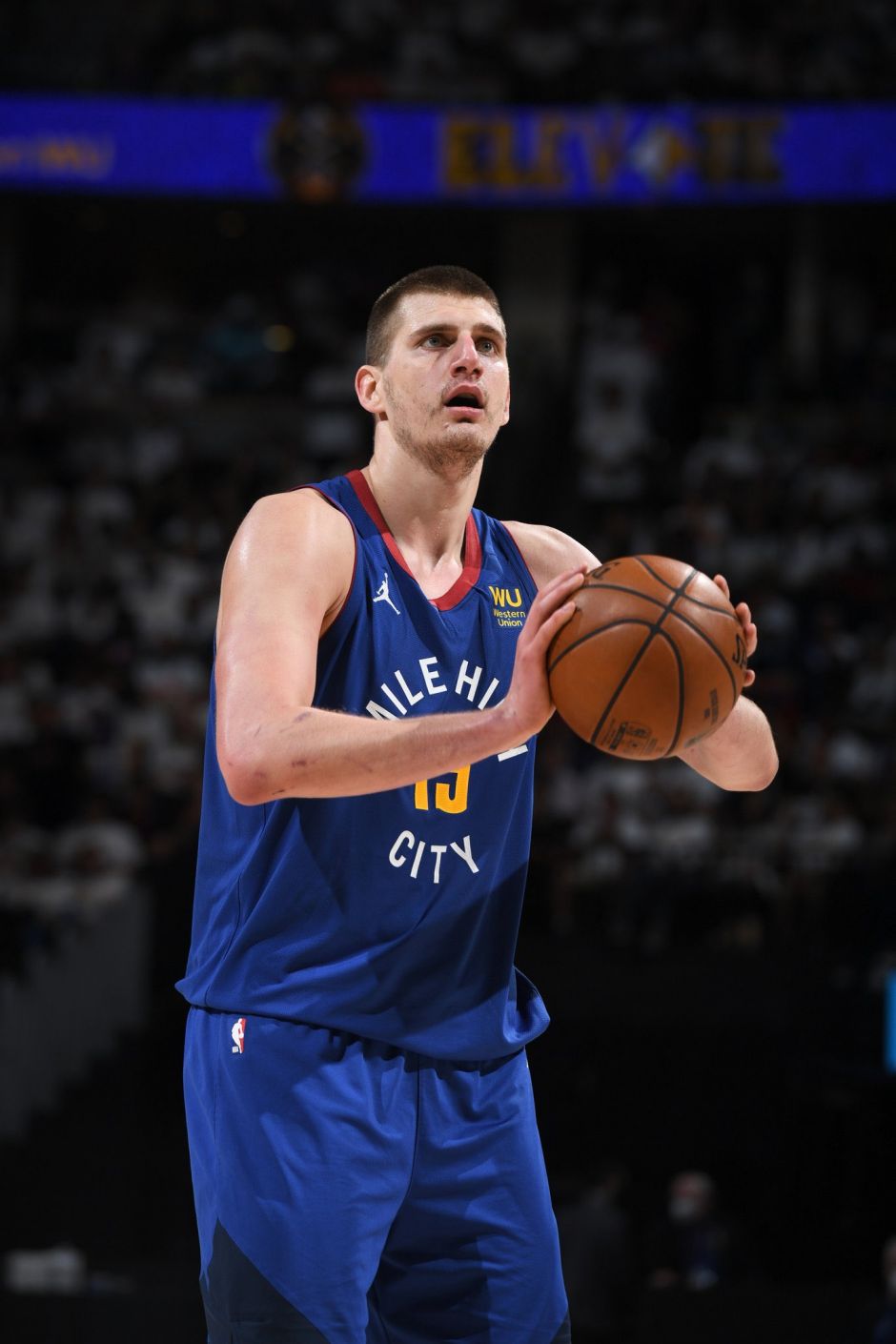 决赛中却遭 决赛中却遭