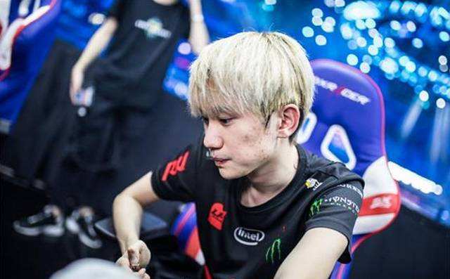 白天参与体 白天参与体